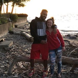 Meet your Posher, Cj